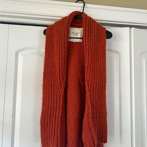 Abercrombie & Fitch Rust Knit sweater vest